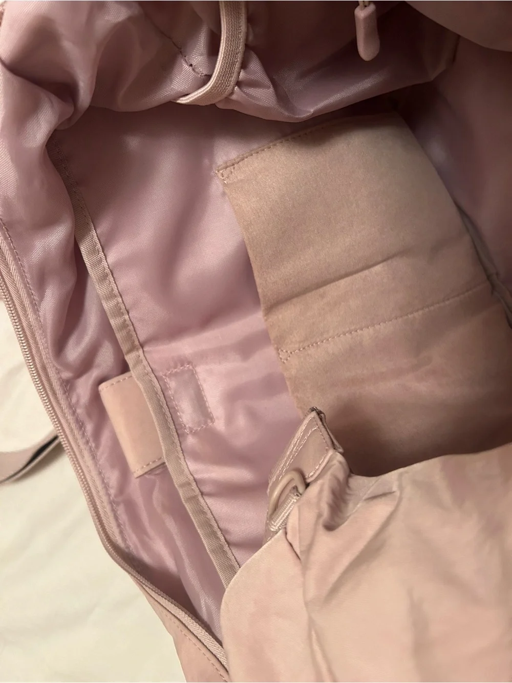 BEIS Crescent Catch All Convertible Bag in Atlas Pink